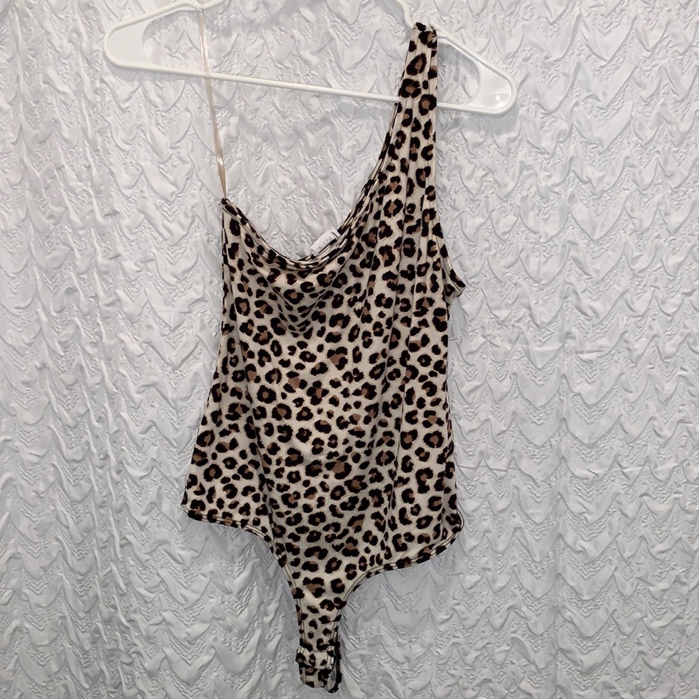 Cheetah Print One Shoulder Bodysuit